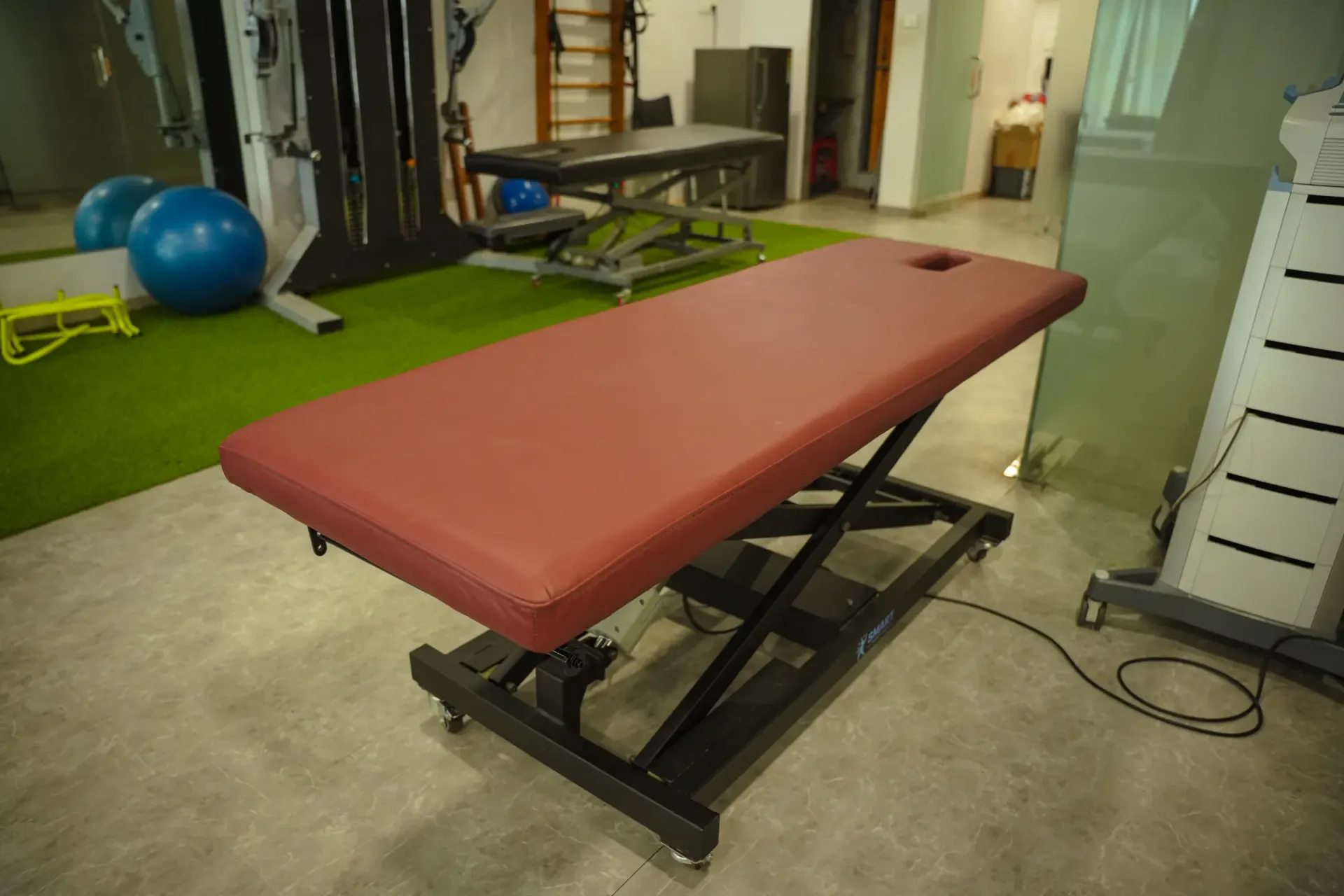 Electrical Height Adjustable Flat Multipurpose Treatment Table — Smart Medicure